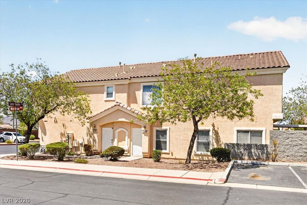 2594 Lazy Saddle Drive, Henderson, NV 89002 — photo 2