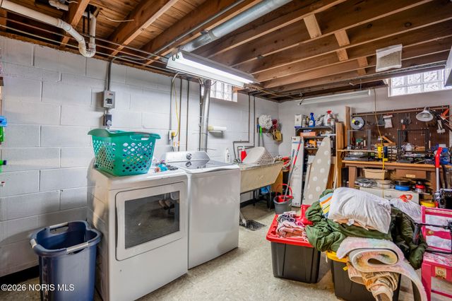 3906 Garrison Road, Toledo, OH 43613