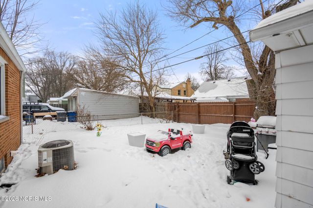 3906 Garrison Road, Toledo, OH 43613