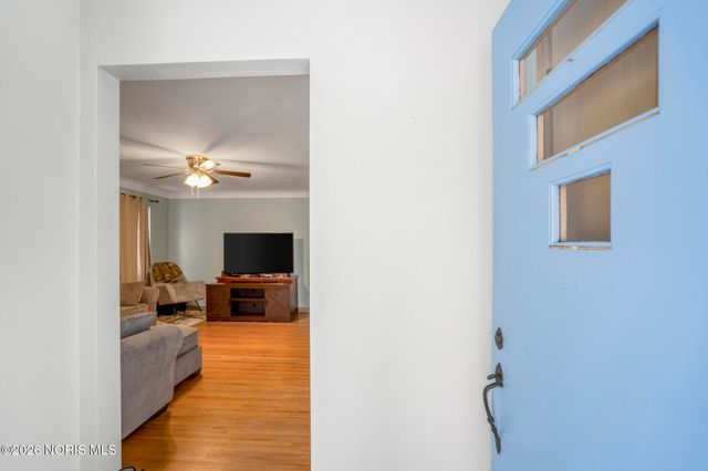 3906 Garrison Road, Toledo, OH 43613