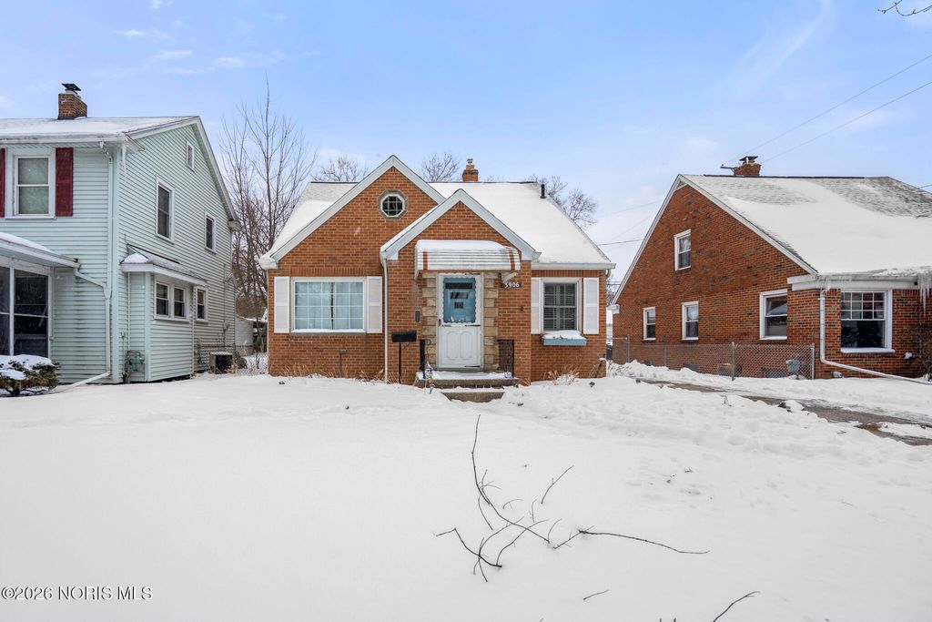 3906 Garrison Road, Toledo, OH 43613