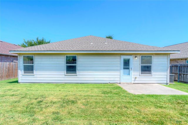 12616 Lost Prairie Drive, Fort Worth, TX 76244