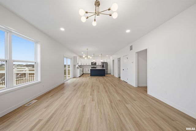 1617 RUSTIC OAK Drive, Washington, IL 61571