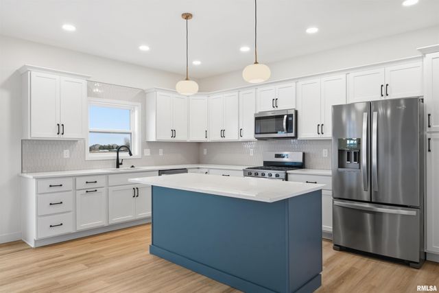 1617 RUSTIC OAK Drive, Washington, IL 61571