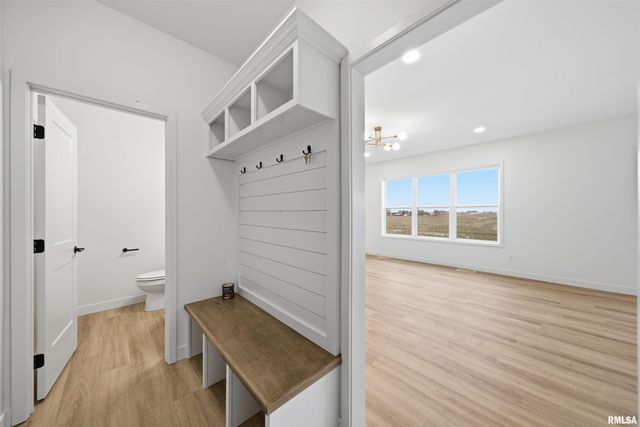 1617 RUSTIC OAK Drive, Washington, IL 61571