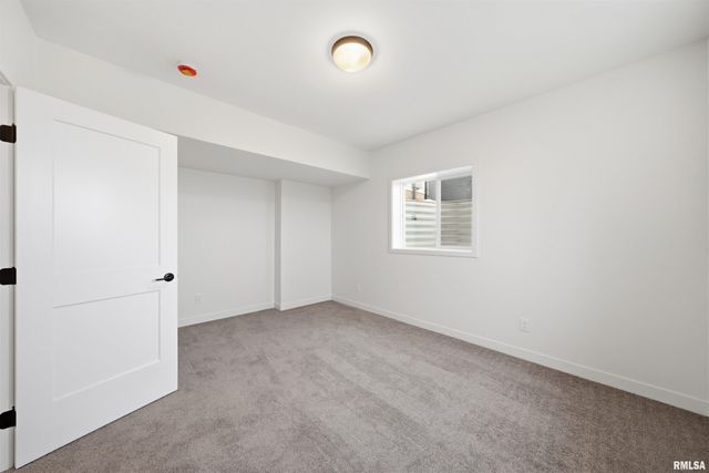 1617 RUSTIC OAK Drive, Washington, IL 61571