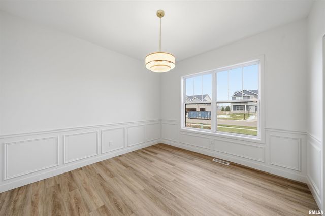 1617 RUSTIC OAK Drive, Washington, IL 61571