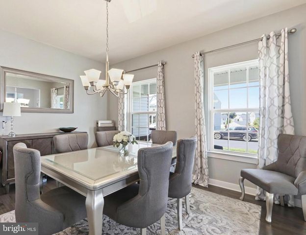 1054 DOMINO LN, Warminster, PA 18974