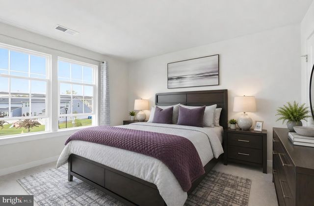 1054 DOMINO LN, Warminster, PA 18974