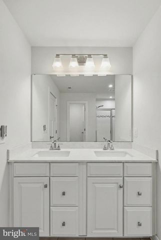 1054 DOMINO LN, Warminster, PA 18974