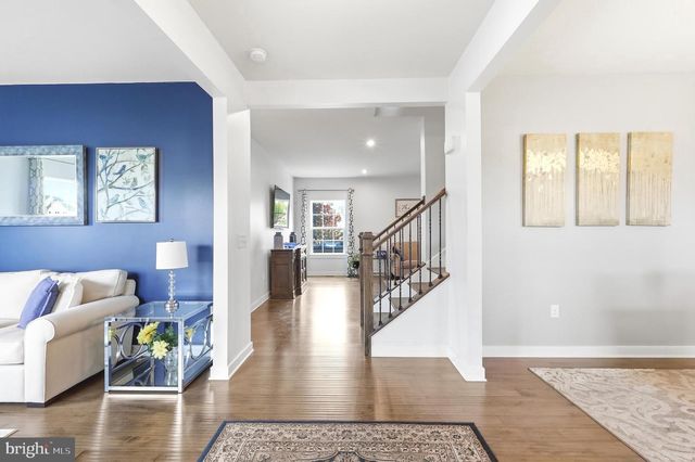 1054 DOMINO LN, Warminster, PA 18974