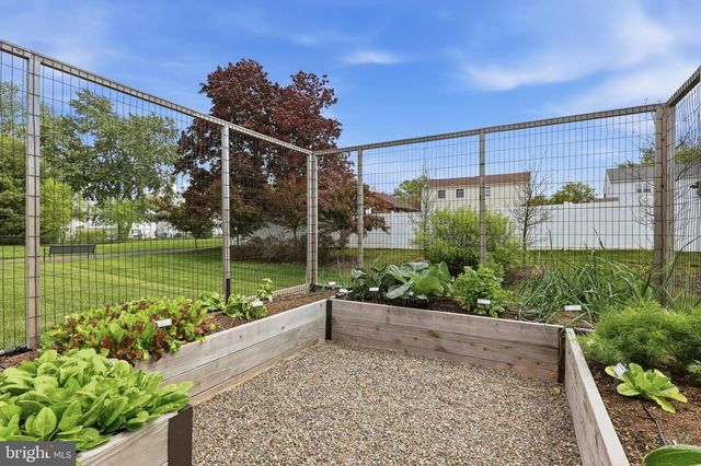 1054 DOMINO LN, Warminster, PA 18974