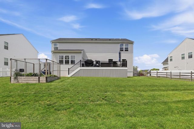1054 DOMINO LN, Warminster, PA 18974