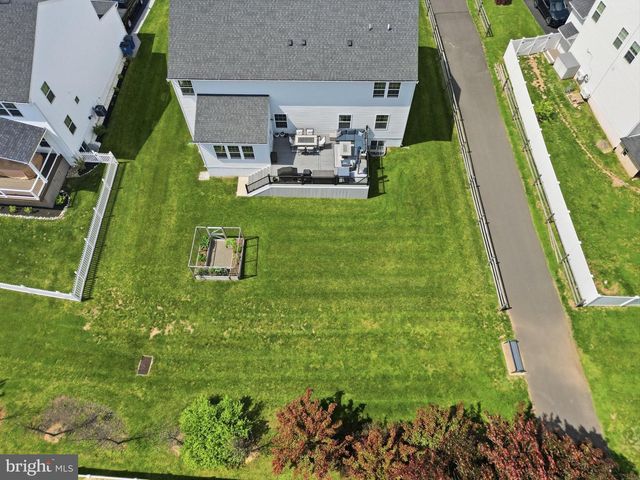 1054 DOMINO LN, Warminster, PA 18974