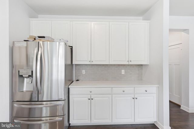 1054 DOMINO LN, Warminster, PA 18974