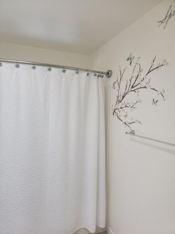 335 Cornett Lane, Cave Junction, OR 97523