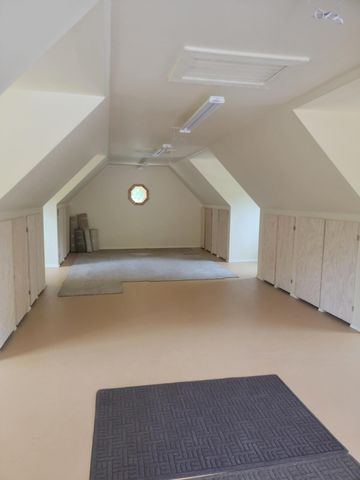 335 Cornett Lane, Cave Junction, OR 97523