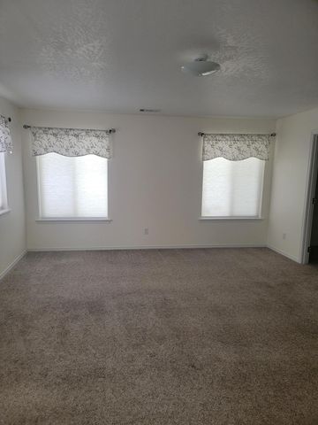 335 Cornett Lane, Cave Junction, OR 97523