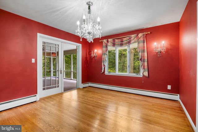 1302 WOODSHOLE RD, Baltimore, MD 21286