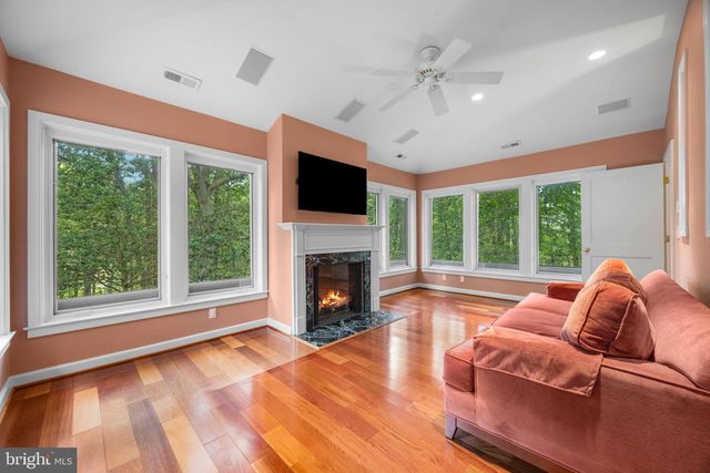 1302 WOODSHOLE RD, Baltimore, MD 21286