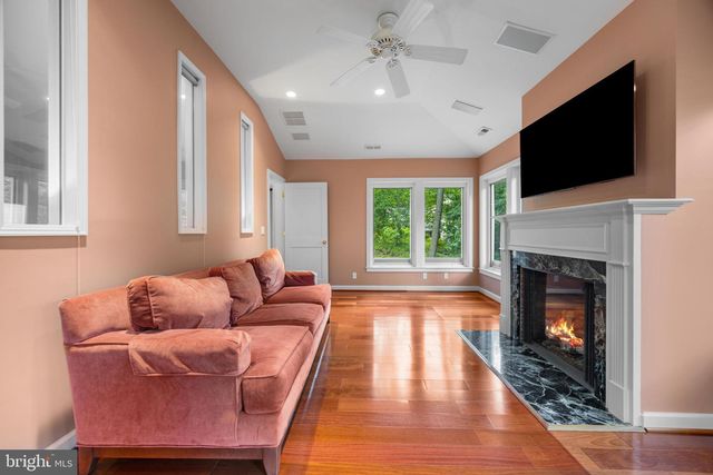 1302 WOODSHOLE RD, Baltimore, MD 21286