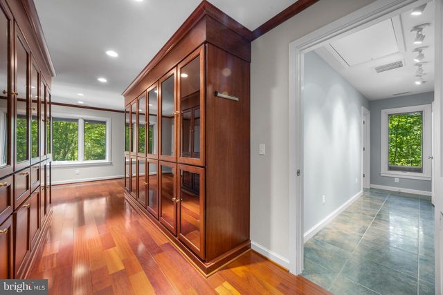 1302 WOODSHOLE RD, Baltimore, MD 21286