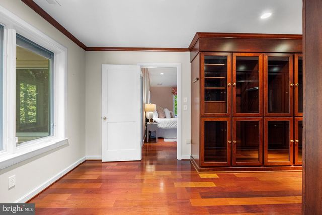1302 WOODSHOLE RD, Baltimore, MD 21286