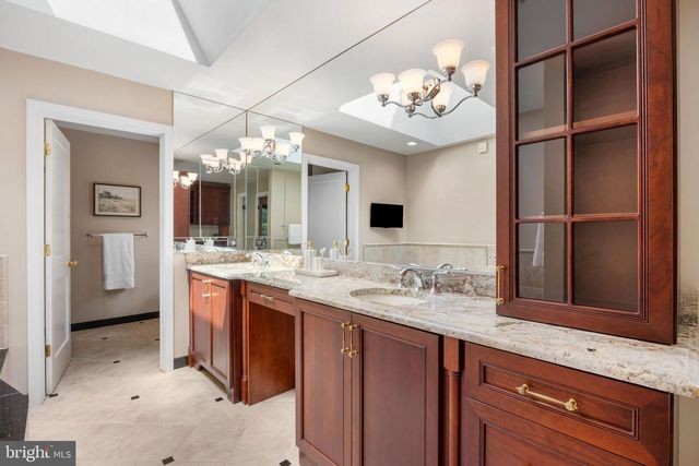 1302 WOODSHOLE RD, Baltimore, MD 21286