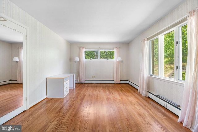 1302 WOODSHOLE RD, Baltimore, MD 21286