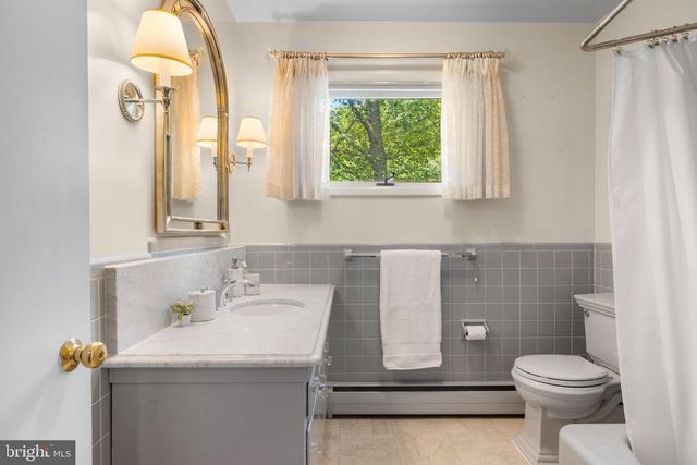 1302 WOODSHOLE RD, Baltimore, MD 21286
