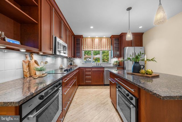1302 WOODSHOLE RD, Baltimore, MD 21286