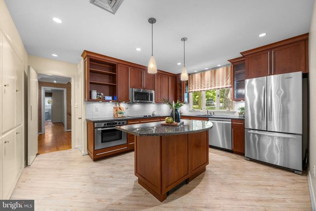 1302 WOODSHOLE RD, Baltimore, MD 21286