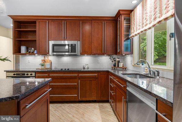1302 WOODSHOLE RD, Baltimore, MD 21286