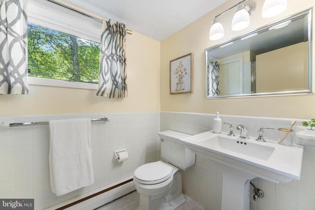 1302 WOODSHOLE RD, Baltimore, MD 21286