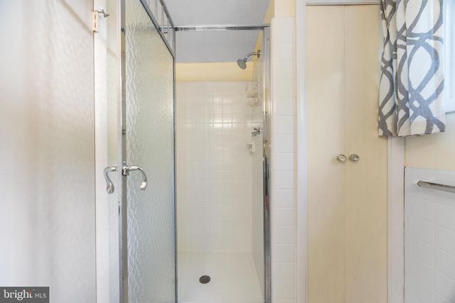 1302 WOODSHOLE RD, Baltimore, MD 21286