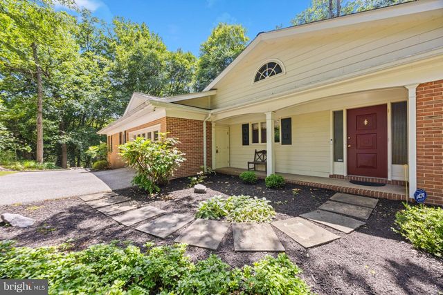 1302 WOODSHOLE RD, Baltimore, MD 21286