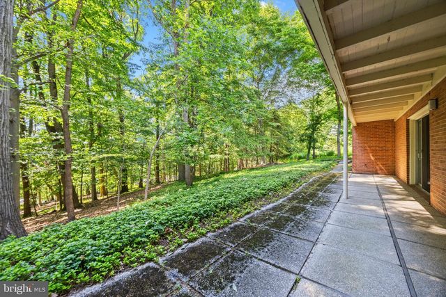1302 WOODSHOLE RD, Baltimore, MD 21286