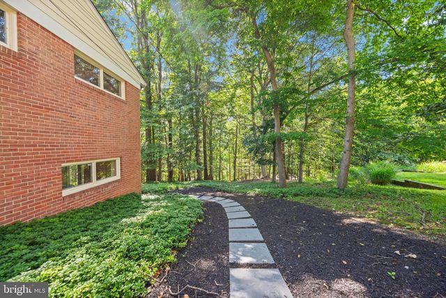 1302 WOODSHOLE RD, Baltimore, MD 21286