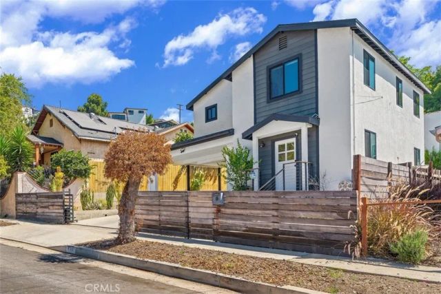 411 Ulysses, Los Angeles, CA 90065