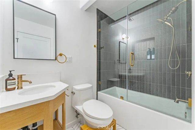 411 Ulysses, Los Angeles, CA 90065