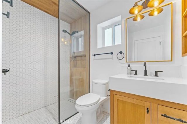 411 Ulysses, Los Angeles, CA 90065