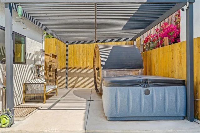 411 Ulysses, Los Angeles, CA 90065