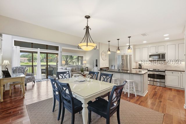 59 Carnoustie Rd Apt 284, Hilton Head Island, SC 29928