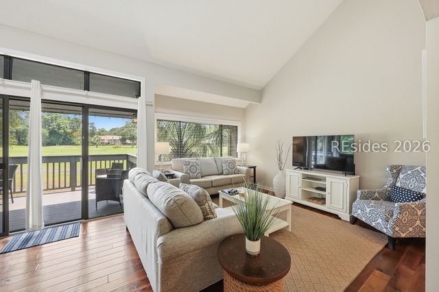 59 Carnoustie Rd Apt 284, Hilton Head Island, SC 29928