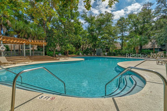 59 Carnoustie Rd Apt 284, Hilton Head Island, SC 29928
