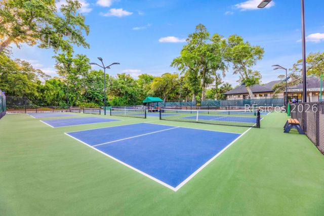 59 Carnoustie Rd Apt 284, Hilton Head Island, SC 29928