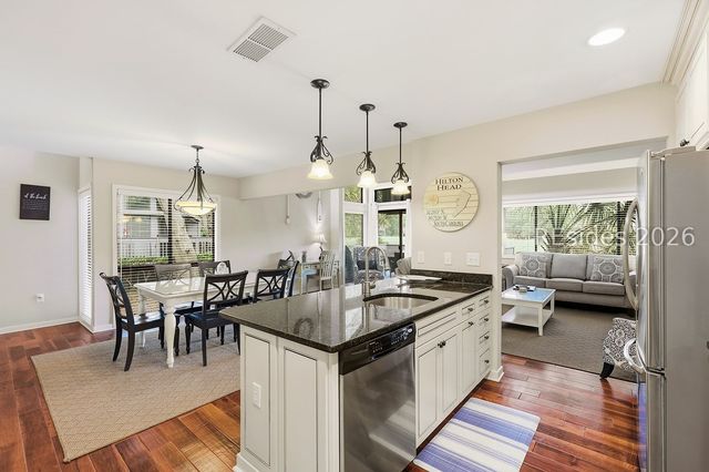 59 Carnoustie Rd Apt 284, Hilton Head Island, SC 29928