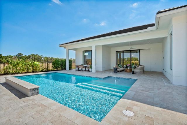 170 SE Rio Angelica, Port St. Lucie, FL 34984