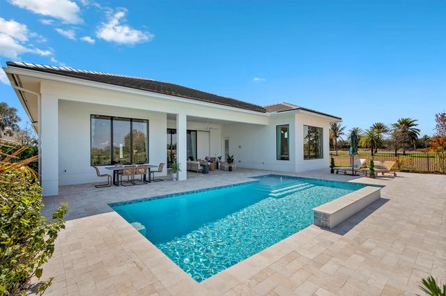 170 SE Rio Angelica, Port St. Lucie, FL 34984