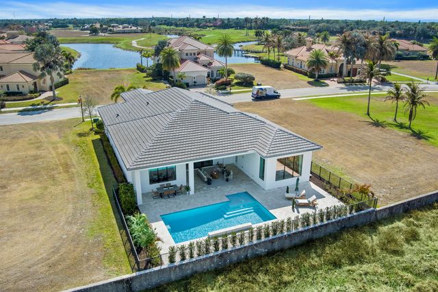 170 SE Rio Angelica, Port St. Lucie, FL 34984